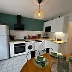 Maison Proche Village Naturiste - 7 Personnes 펜션 아그