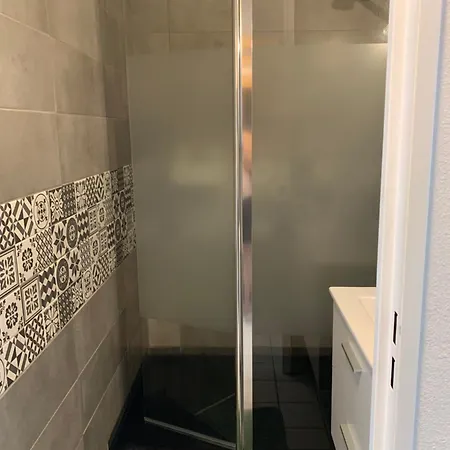 펜션 Maison De La Proche Village Naturiste 7 Personnes *