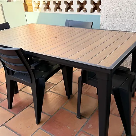 펜션 Maison De La Proche Village Naturiste 7 Personnes