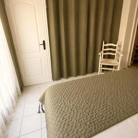 Maison De La Proche Village Naturiste 7 Personnes * 아그