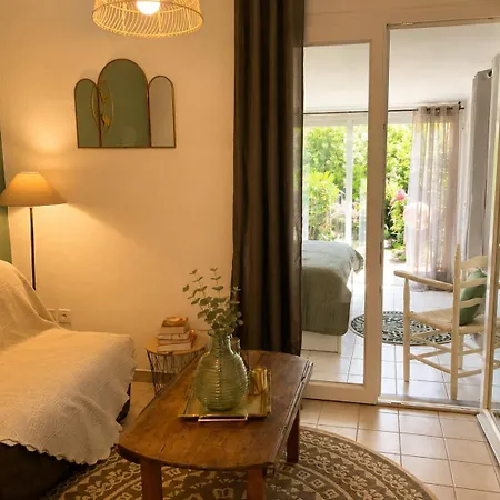 Maison De La Proche Village Naturiste 7 Personnes *