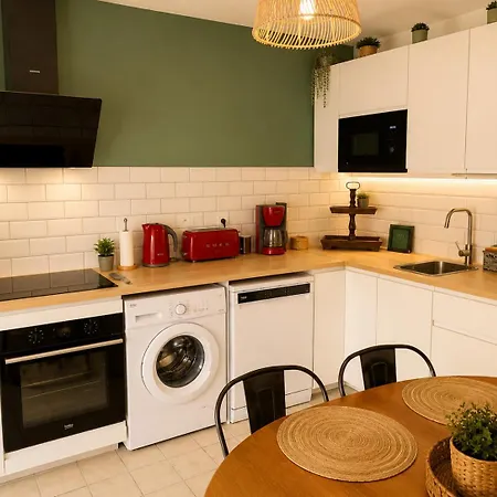 펜션 Maison De La Proche Village Naturiste 7 Personnes