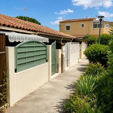 Maison De La Proche Village Naturiste 7 Personnes