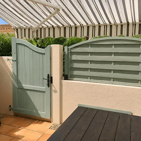 Maison De La Proche Village Naturiste 7 Personnes *