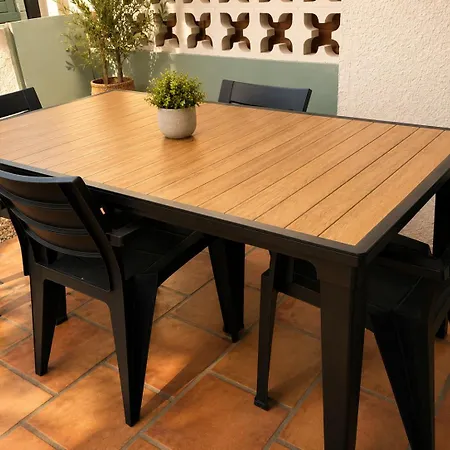 Maison De La Proche Village Naturiste 7 Personnes