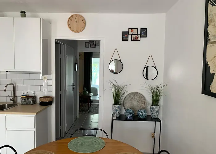 Maison Proche Village Naturiste - 7 Personnes * Agde