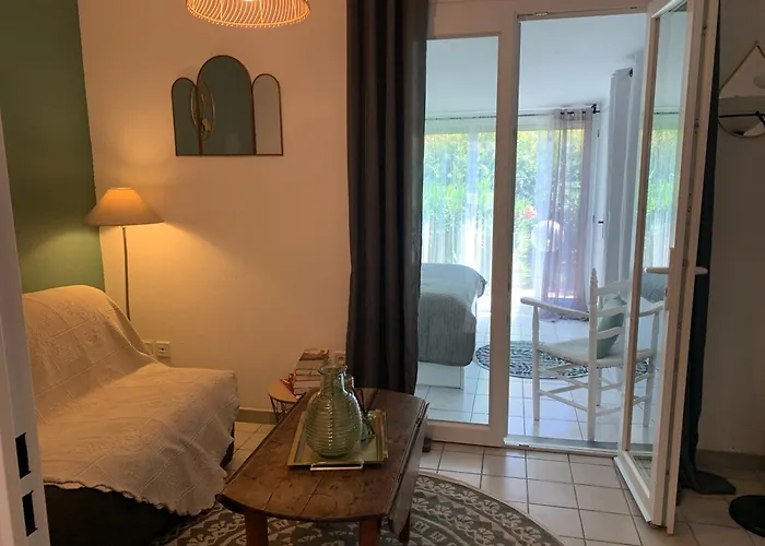 Dom wakacyjny Maison Proche Village Naturiste - 7 Personnes Agde