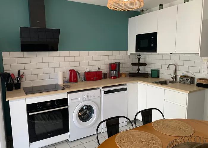 Maison Proche Village Naturiste - 7 Personnes * Agde