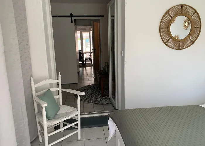 Dom wakacyjny Maison Proche Village Naturiste - 7 Personnes