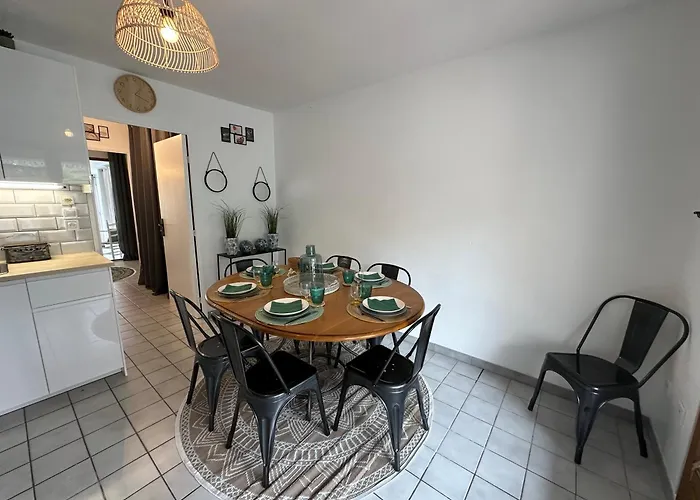 Maison Proche Village Naturiste - 7 Personnes * Agde