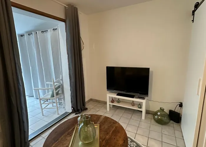 Feriehus Maison Proche Village Naturiste - 7 Personnes