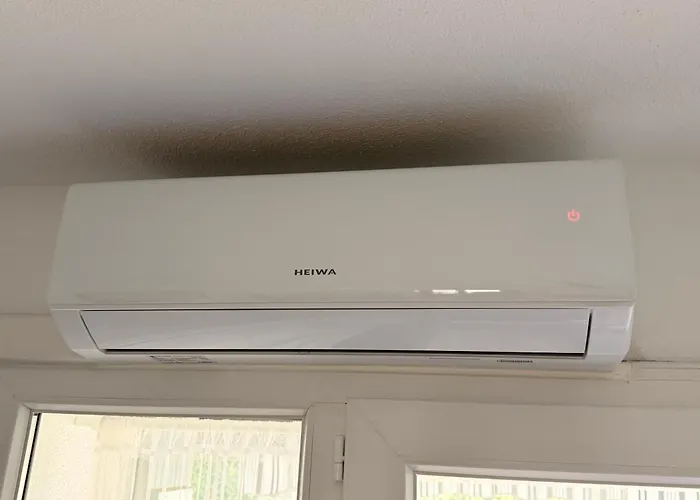 Maison Proche Village Naturiste - 7 Personnes *