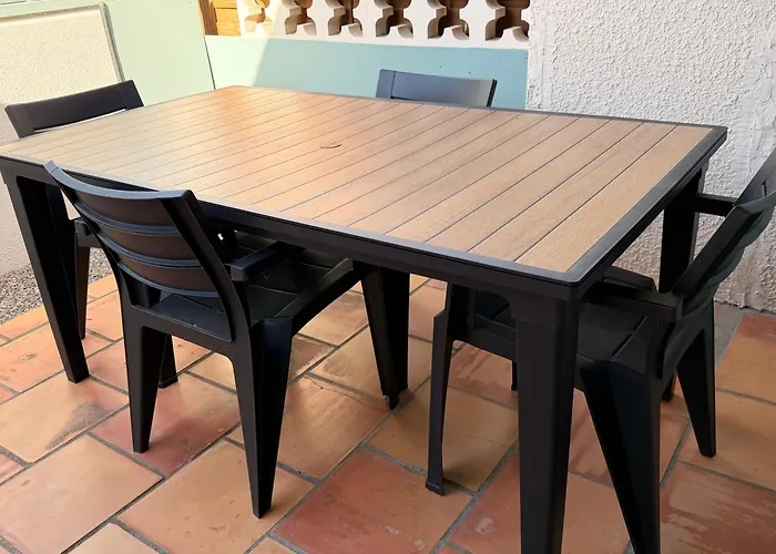 Dom wakacyjny Maison Proche Village Naturiste - 7 Personnes